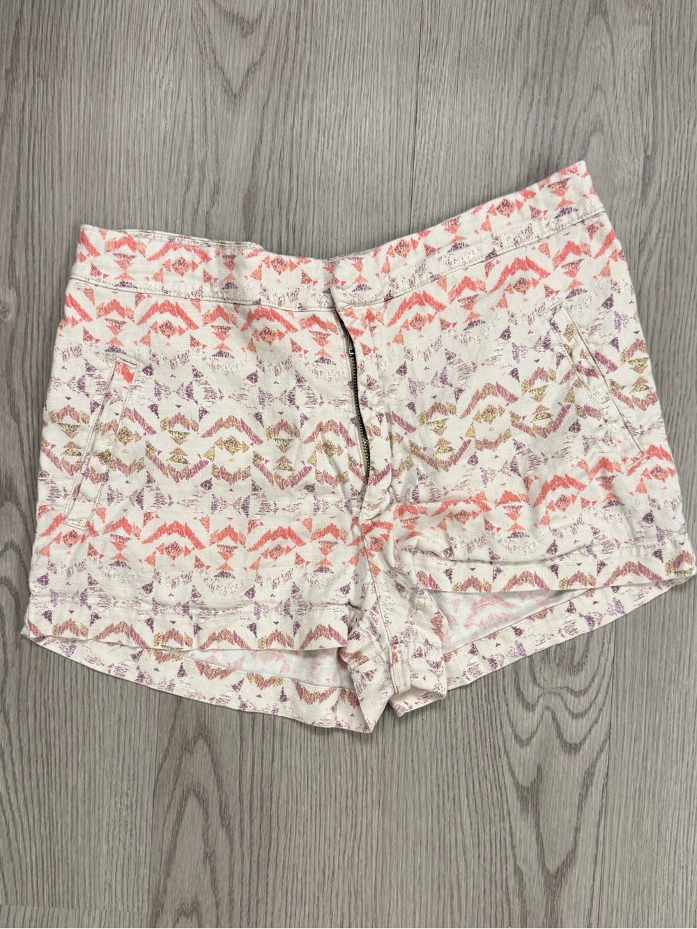 Free People Ivory Shorts with Coral and Lavender Print w/ pockets Size 4
